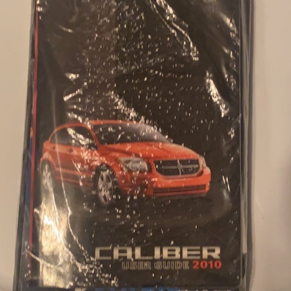 Dodge Caliber 2010 users guide/ owners manual.